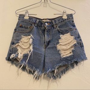 Vintage Levi High-Waisted Cutoff Shorts